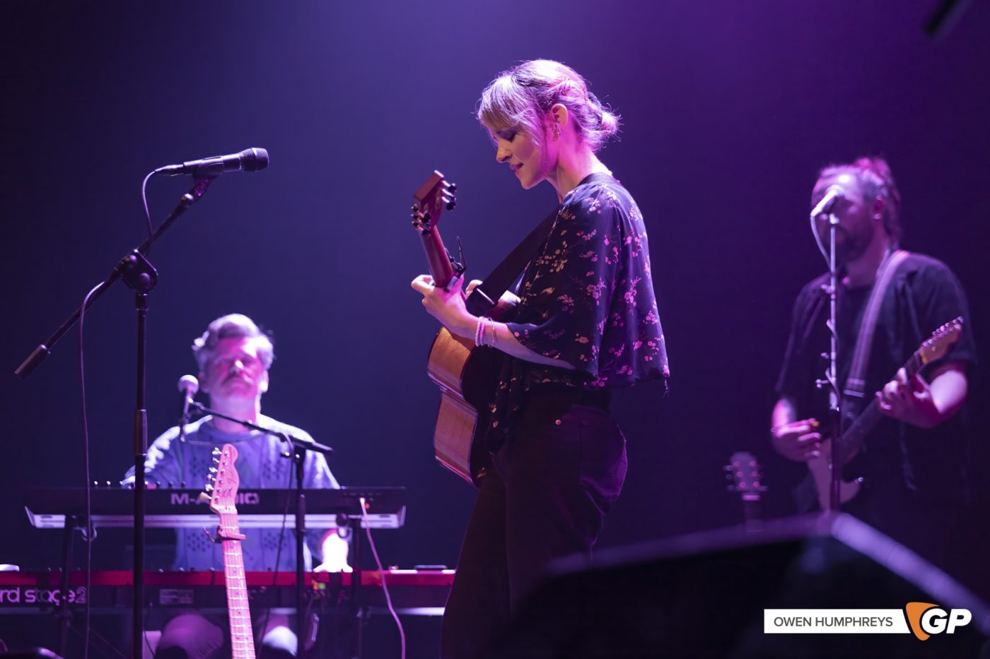 Gemma Hayes at Vicar Street. Photo by Owen Humphreys www.owen.ie