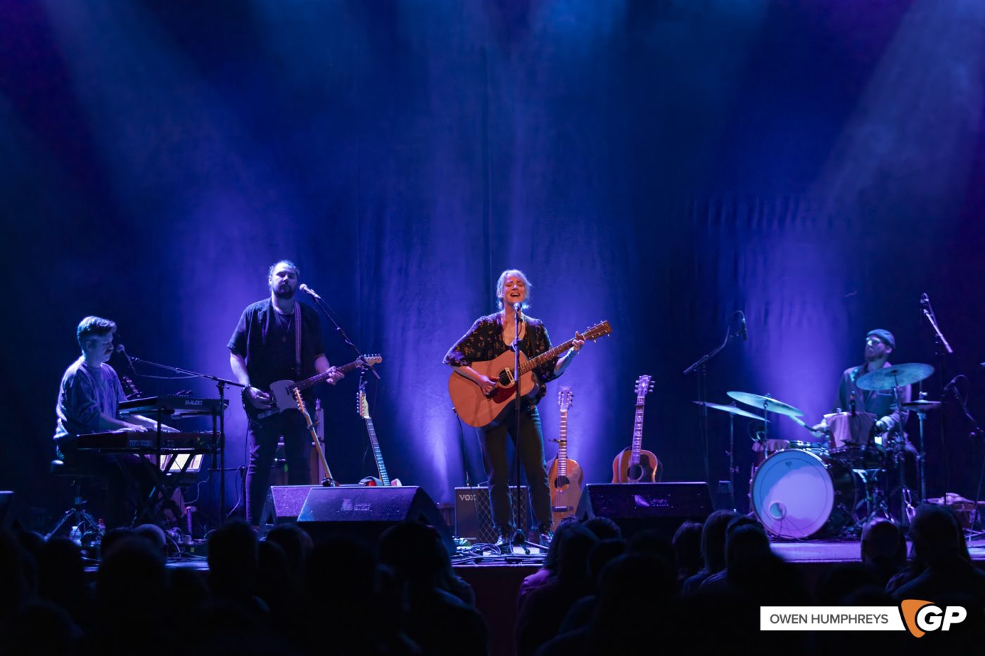 Gemma Hayes at Vicar Street. Photo by Owen Humphreys www.owen.ie