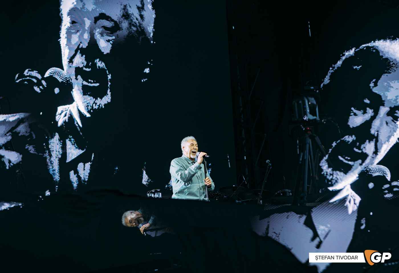 Tom Jones St. Anne’s Park 9 June 2024 Stefan Tivodar-65460