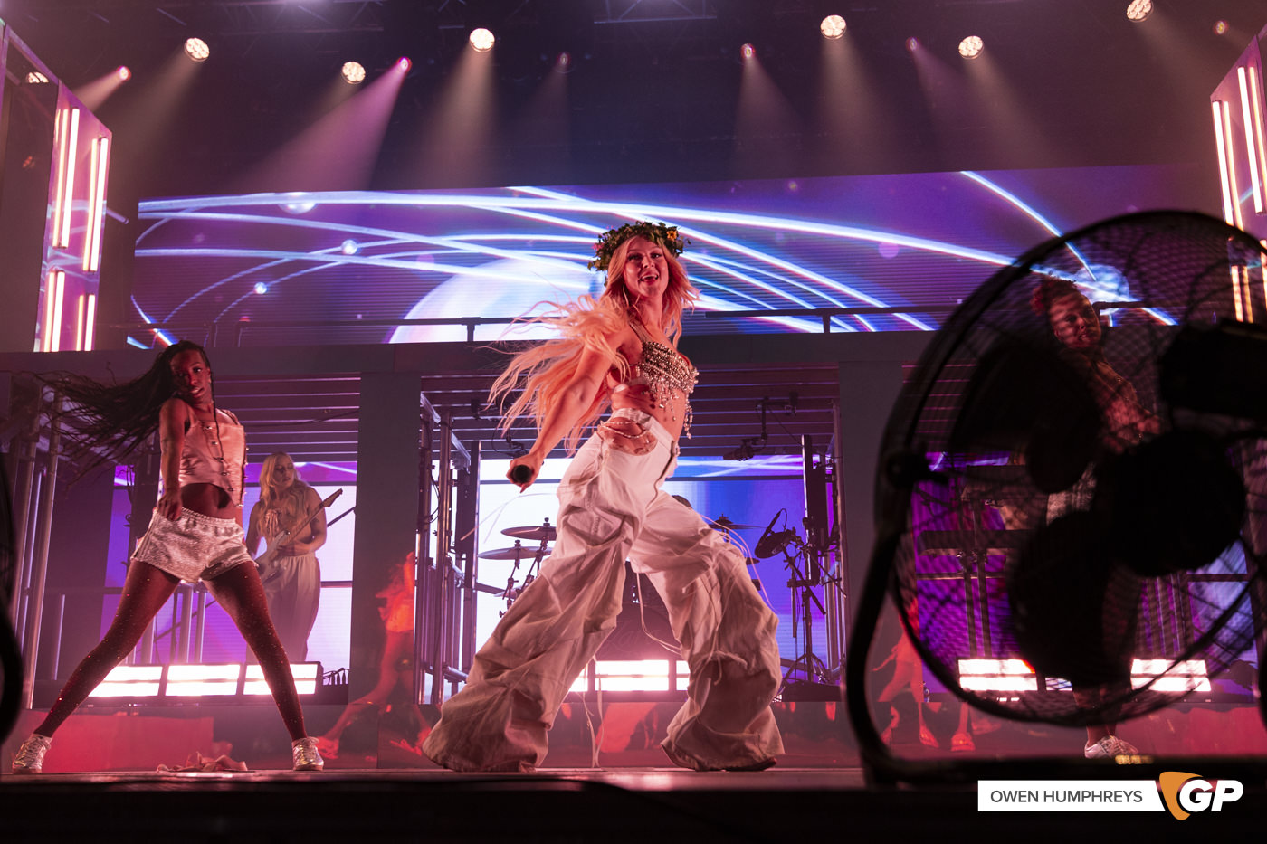 Zara Larsson at Fairview Park. Photo by Owen Humphreys www.owen.ie