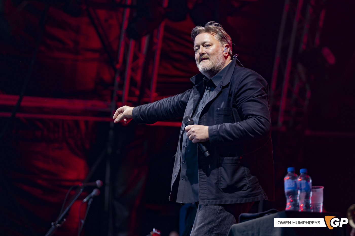 Elbow at Trinity College Dublin. Photo by Owen Humphreys www.owen.ie