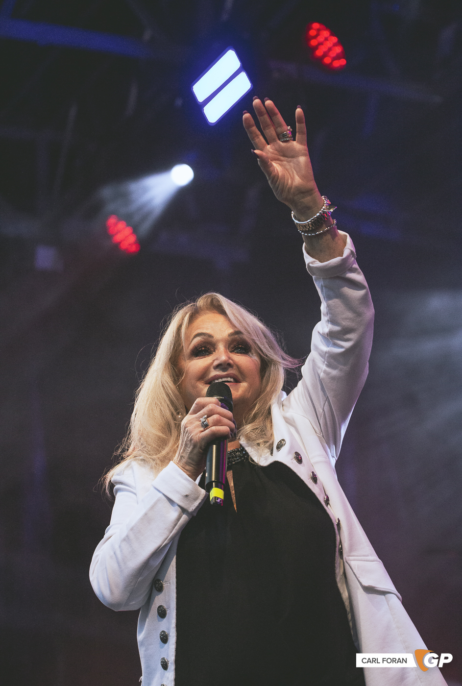 Bonnie Tyler Leopardstown racecourse -20