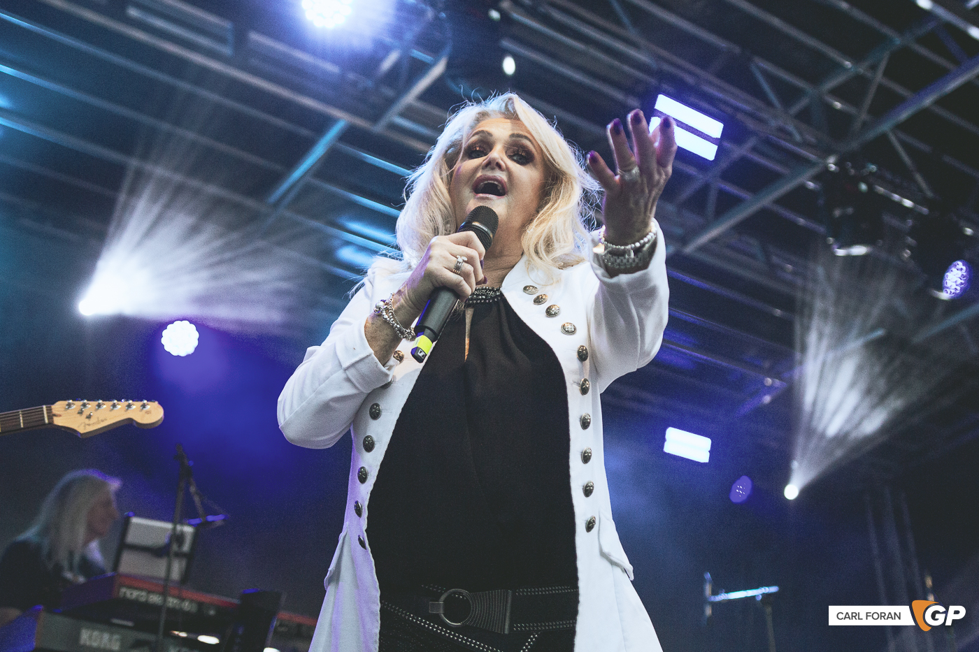 Bonnie Tyler Leopardstown racecourse -28