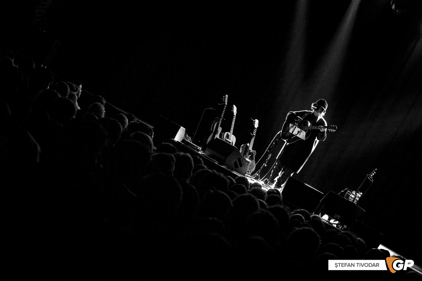 Fionn Regan Ambassador Theatre 15 Febuary 2025 Stefan Tivodar-4464