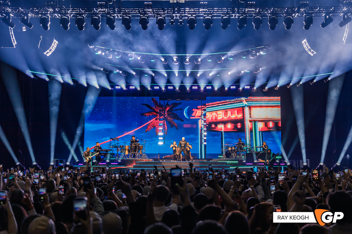 Pitbull 3Arena Photo by Ray Keogh