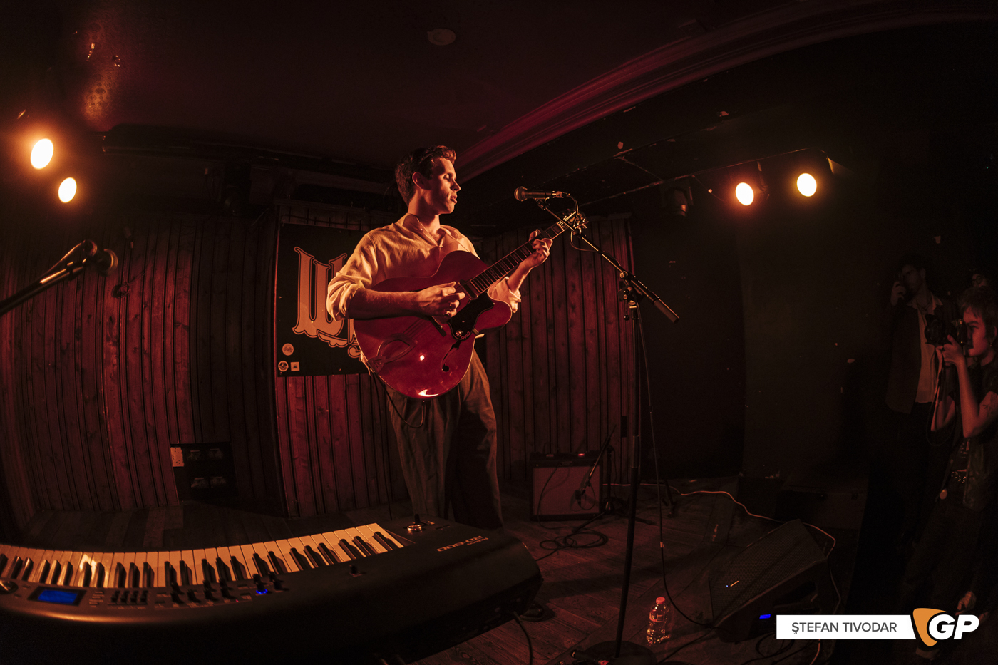 Sebastian Schub Upstairs Whelans 08 March 2025 Stefan Tivodar-2552
