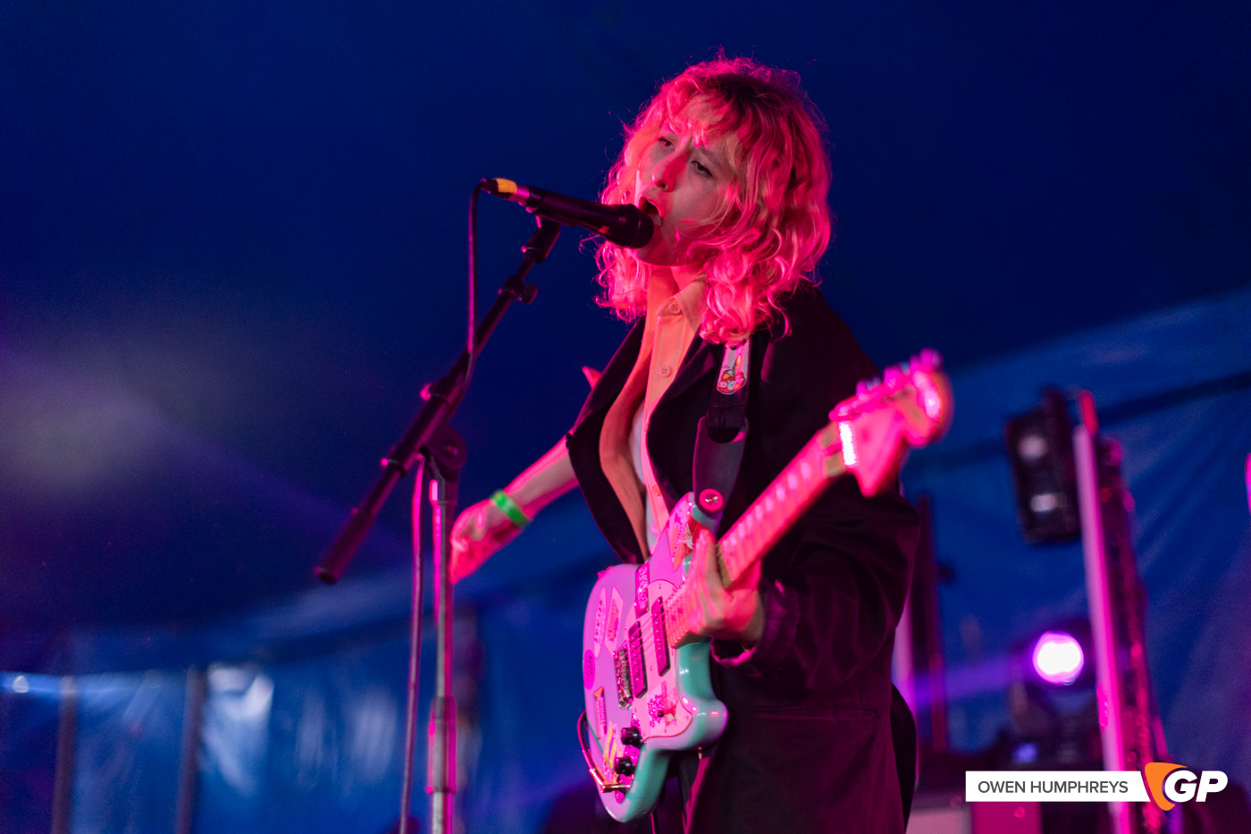 Lambrini Girls at in The Meadows. Photo by Owen Humphreys www.owen.ie