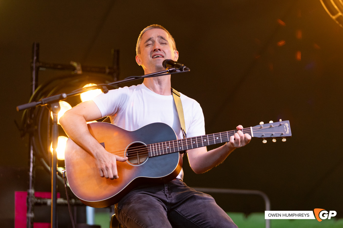 Villagers Hibernacle 2025. Photo by Owen Humphreys www.owen.ie