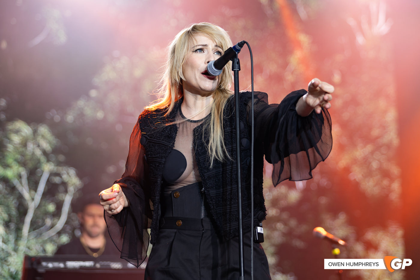 Natasha Bedingfield at The Iveagh Gardens. Photo by Owen Humphreys www.owen.ie