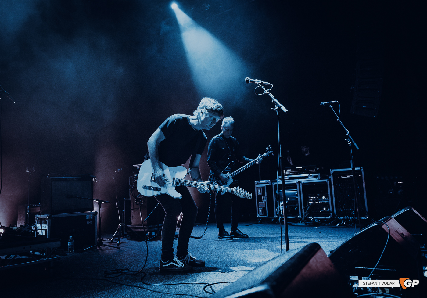 Michael Shannon & Jason Narducy play R.E.M. at Vicar Street 27 August 2025 Stefan Tivodar-5703