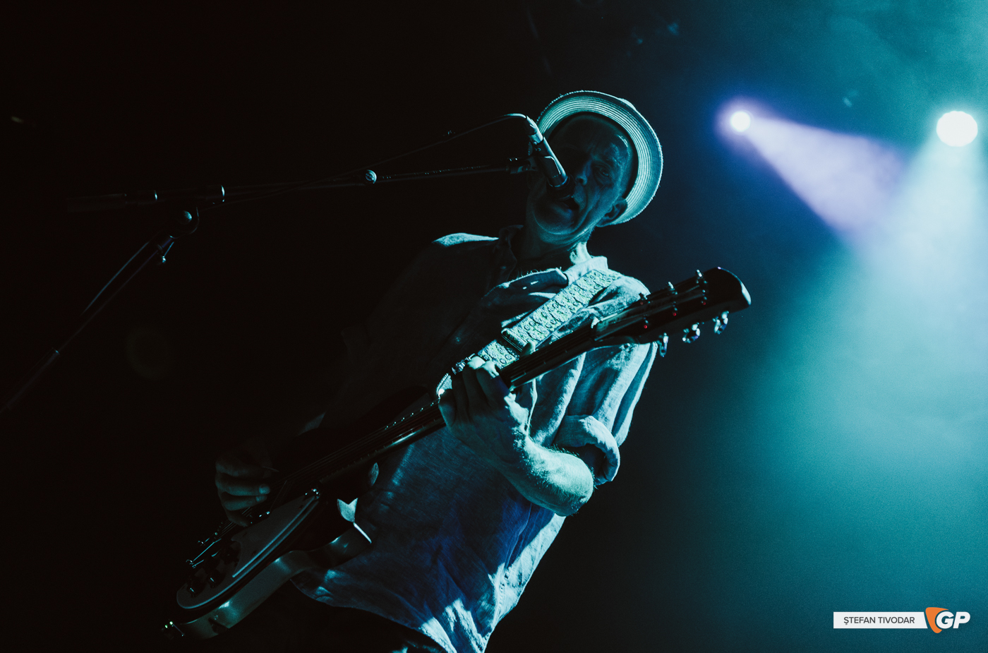 Michael Shannon & Jason Narducy play R.E.M. at Vicar Street 27 August 2025 Stefan Tivodar-5903