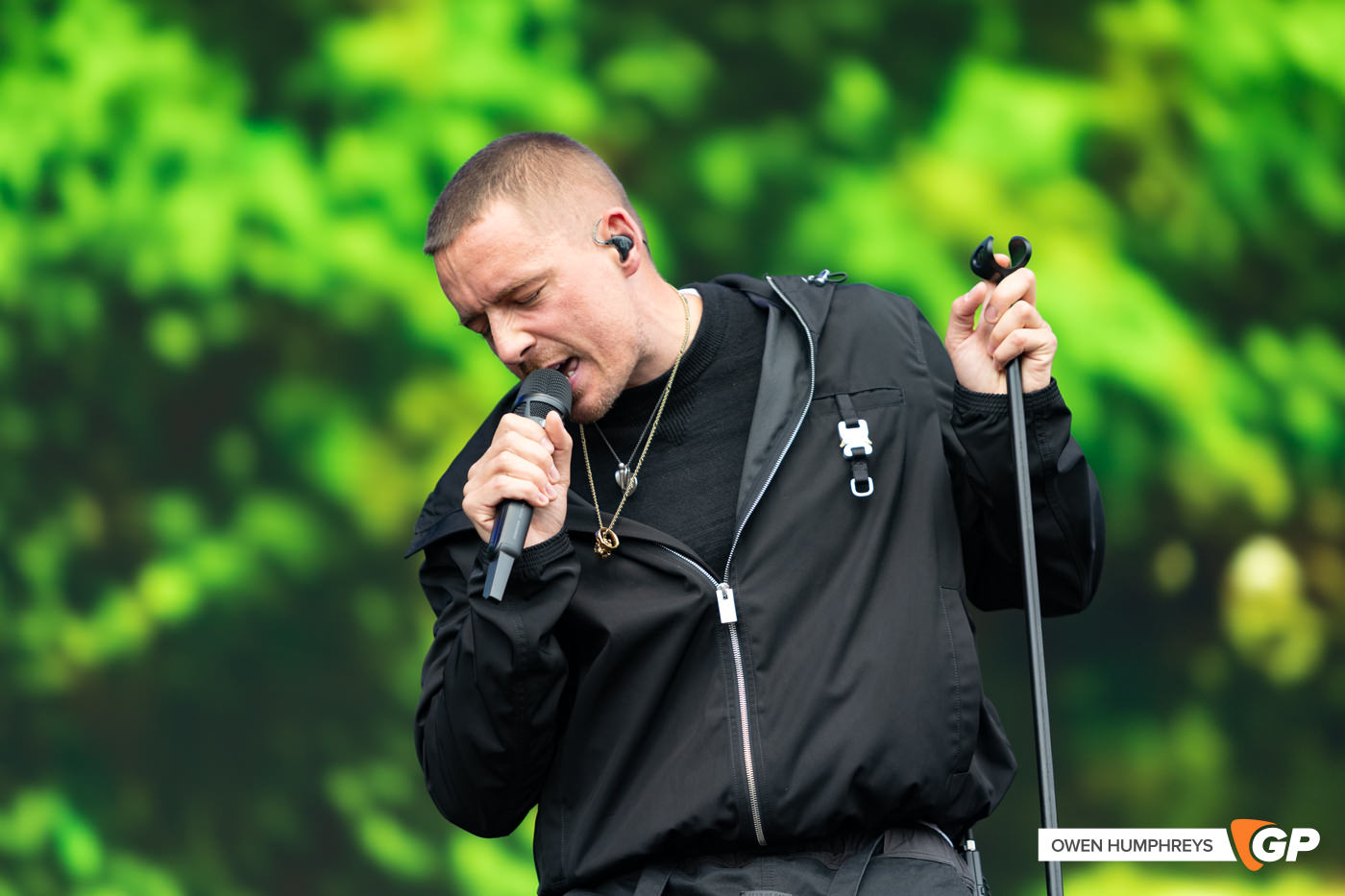 Dermot Kennedy with The Cranberries and the RTE Orchestra at Electric Picnic 2025. Photo by Owen Humphreys www.owen.ie-11