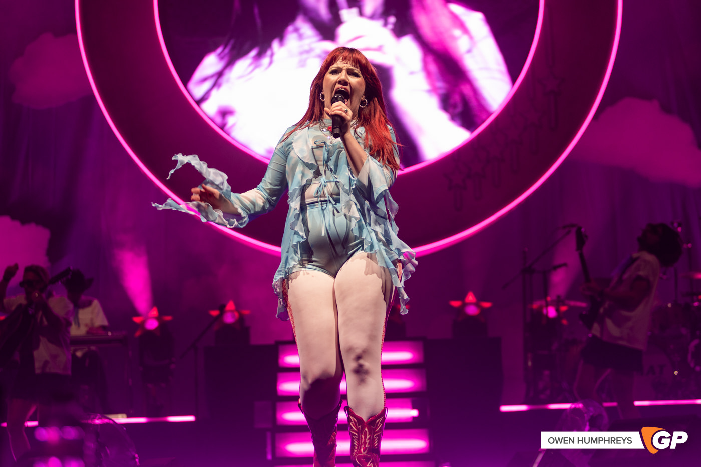 CMAT at 3Arena. Photo by Owen Humphreys www.owen.ie